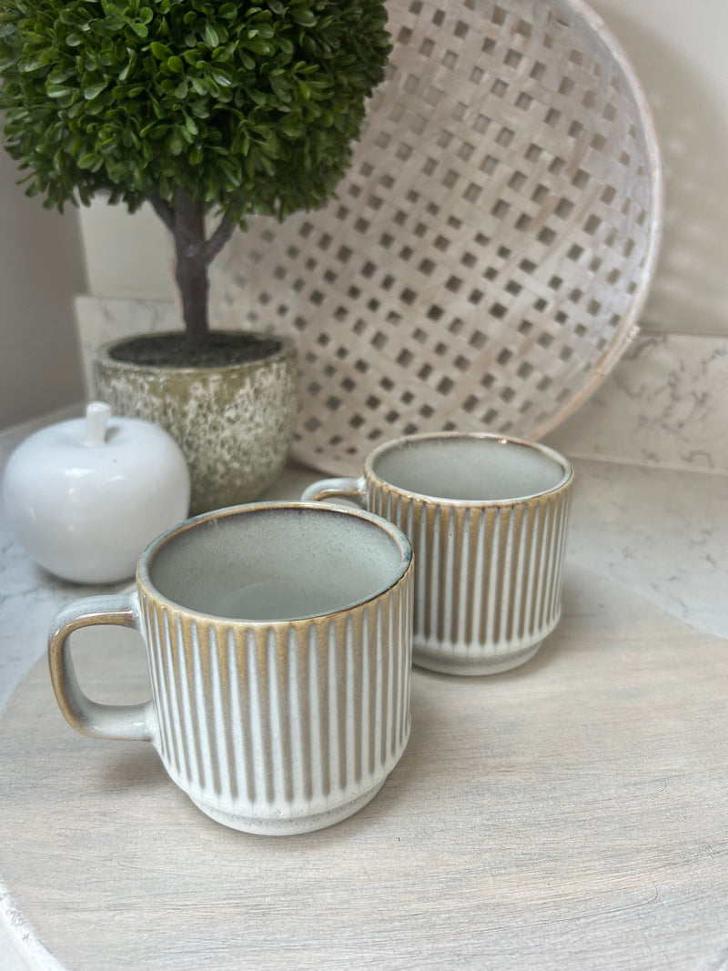 Set of 4 Ribbed reactive glaze mugs 2 styles