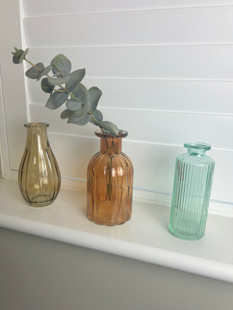 Set of 3 glass ribbed bottles