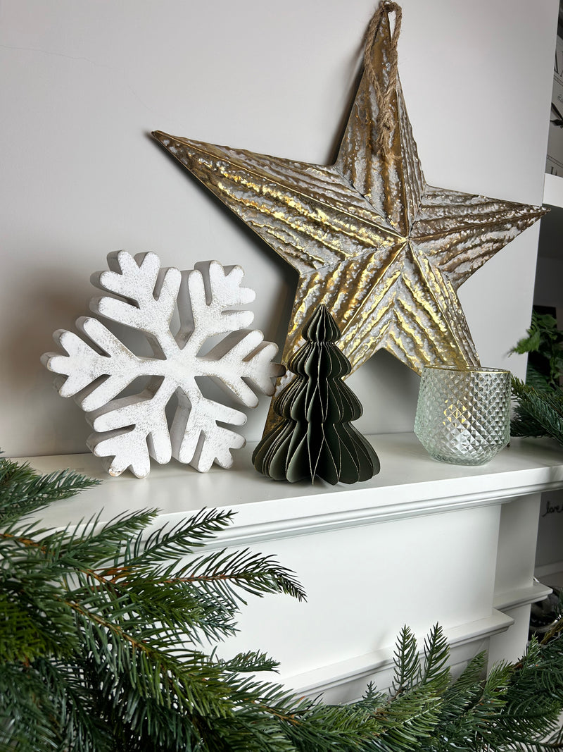 White chunky snowflakes 3 sizes