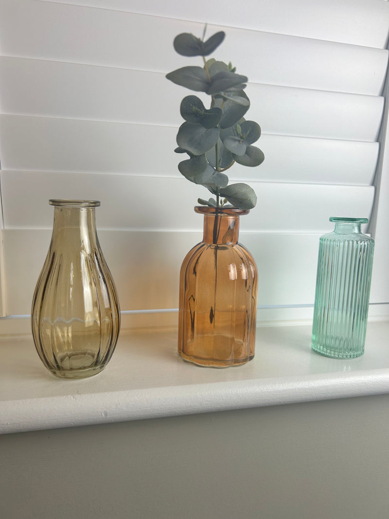 Set of 3 glass ribbed bottles