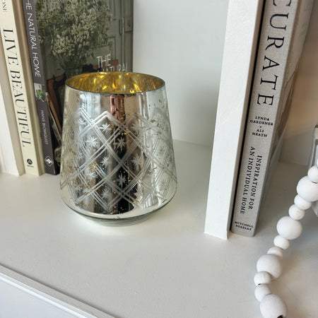 Mottled edged glass candle holder vase