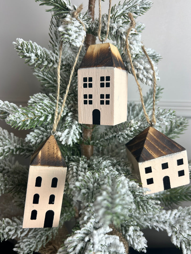 Set of 3 Wooden hanging houses