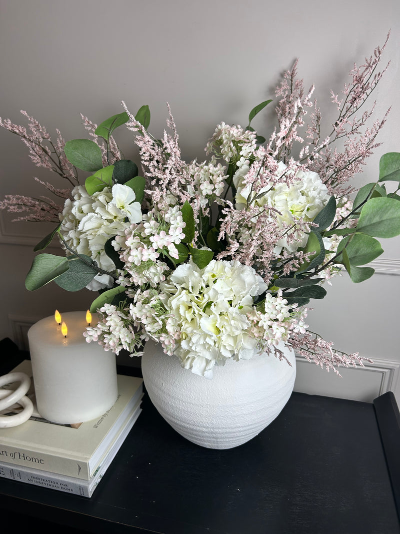 Bouquet arrangement 5 hydrangea eucalyptus blossom limonium