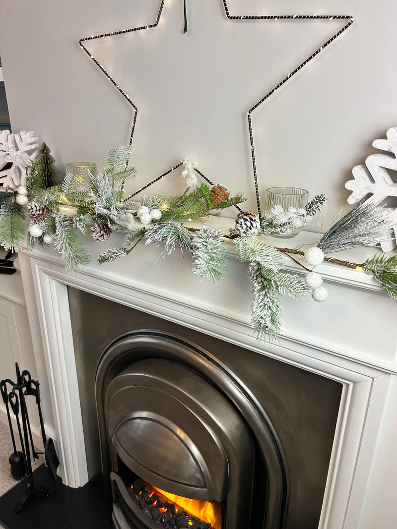 Snowy white berry mixed foliage full garland with LED lights 135cm