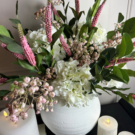 Bouquet arrangement 6 hydrangea eucalyptus pink Veronica pink Linus stem