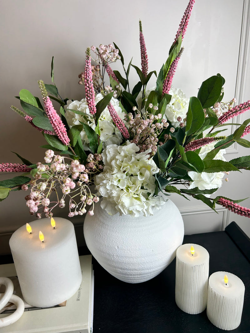 Bouquet arrangement 6 hydrangea eucalyptus pink Veronica pink Linus stem