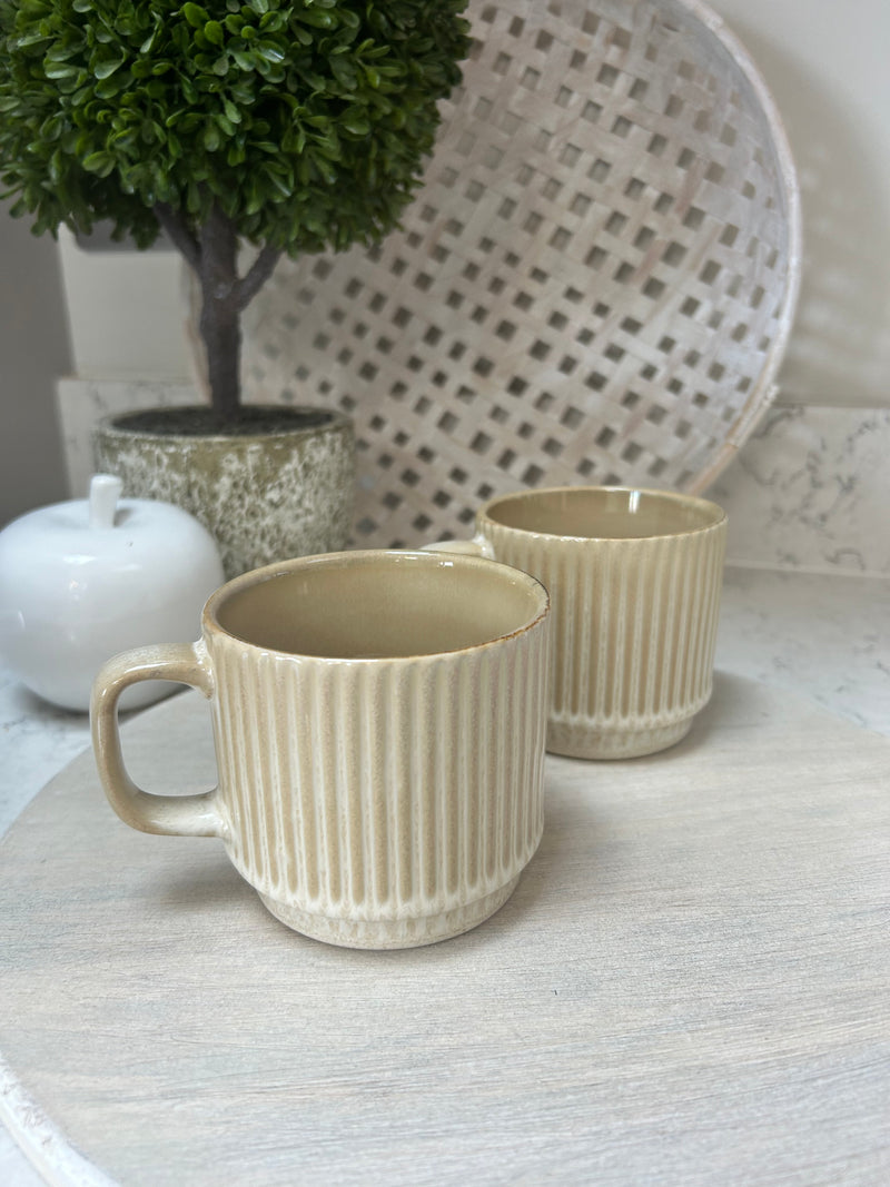 Set of 4 Ribbed reactive glaze mugs 2 styles