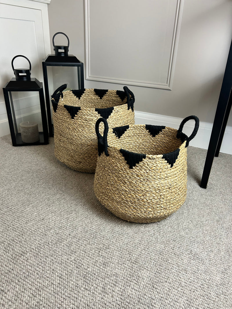 Natural grass baskets 2 sizes