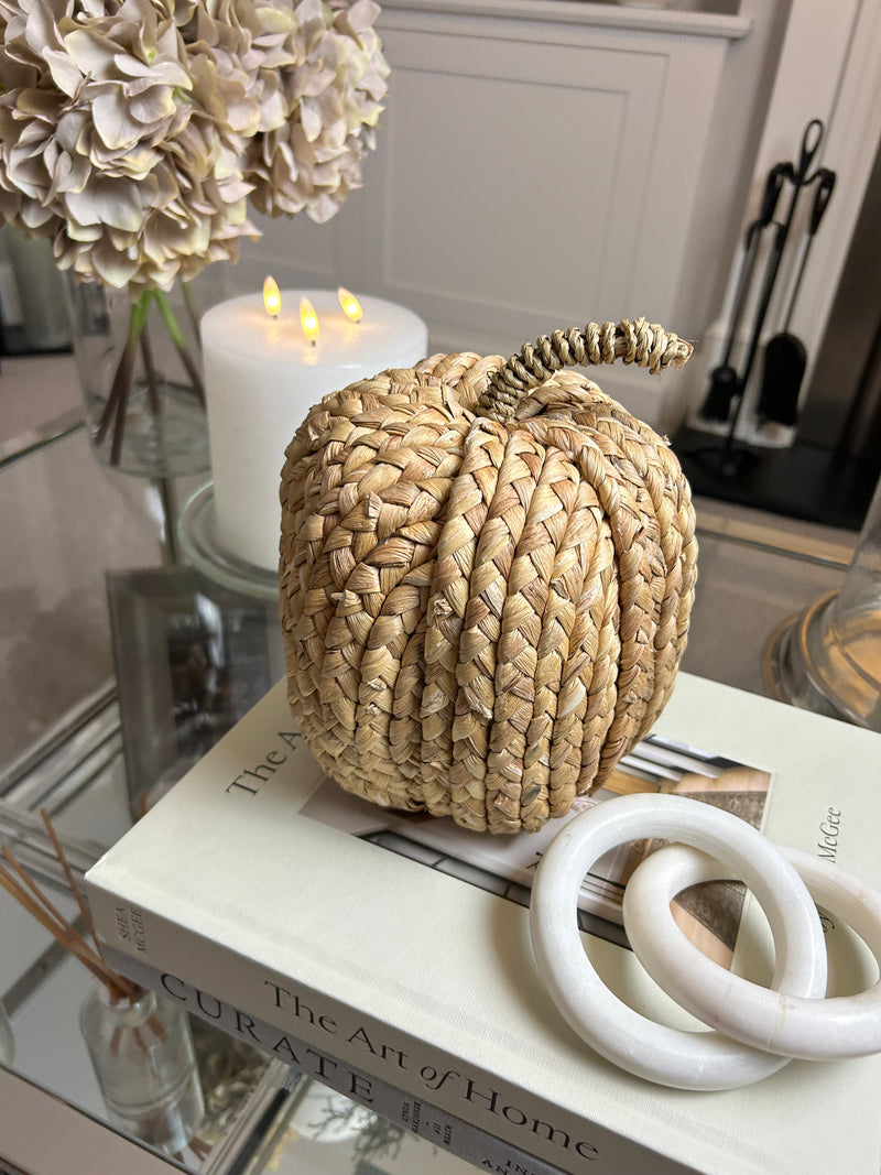 Natural woven large pumpkin