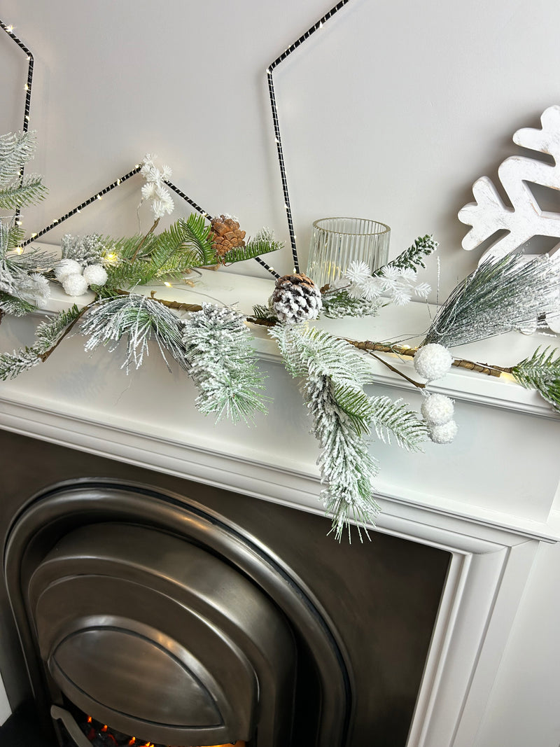 Snowy white berry mixed foliage full garland with LED lights 135cm