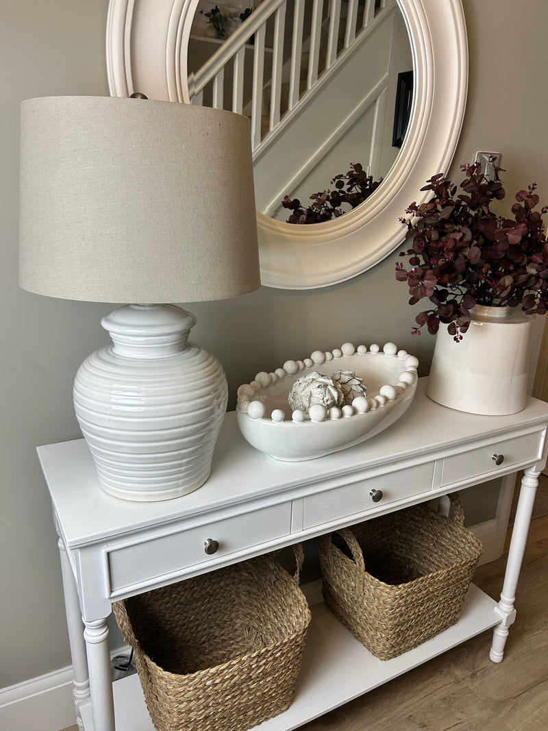 White ceramic ribbed lamp with shade