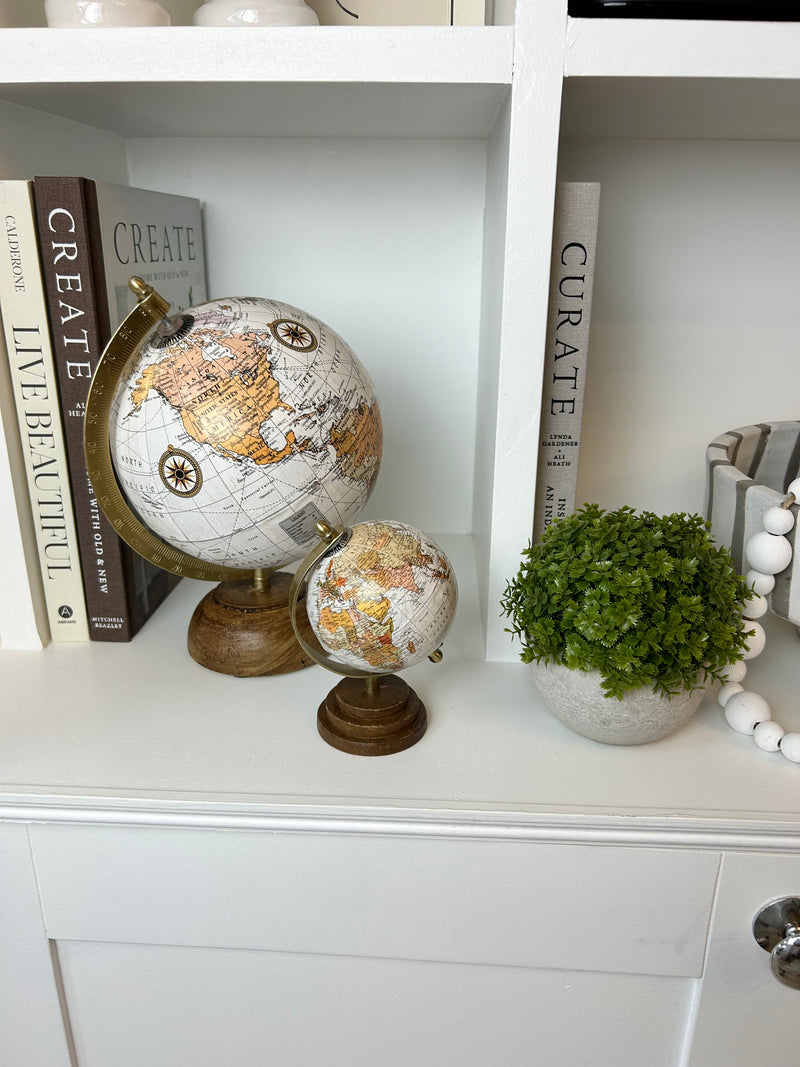 Wooden globe 2 colours 2 sizes