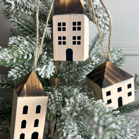 Set of 3 Wooden hanging houses