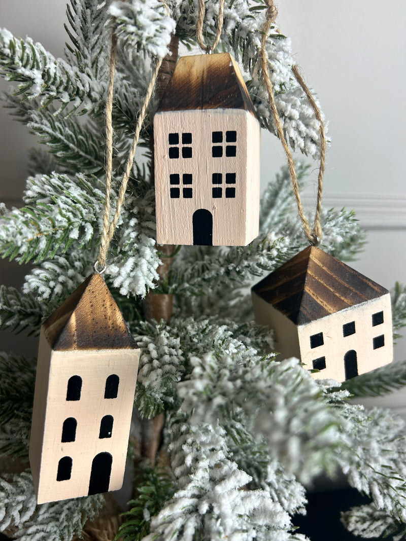 Set of 3 Wooden hanging houses