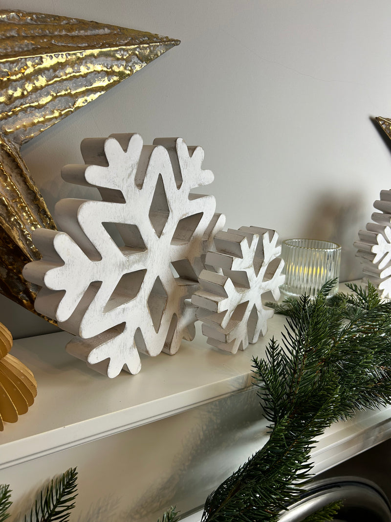 White chunky snowflakes 3 sizes