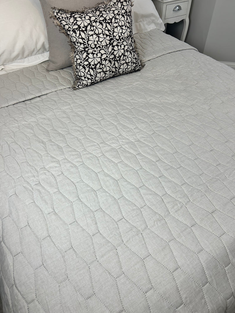 Linen look natural bedspread quilt 200x230cm