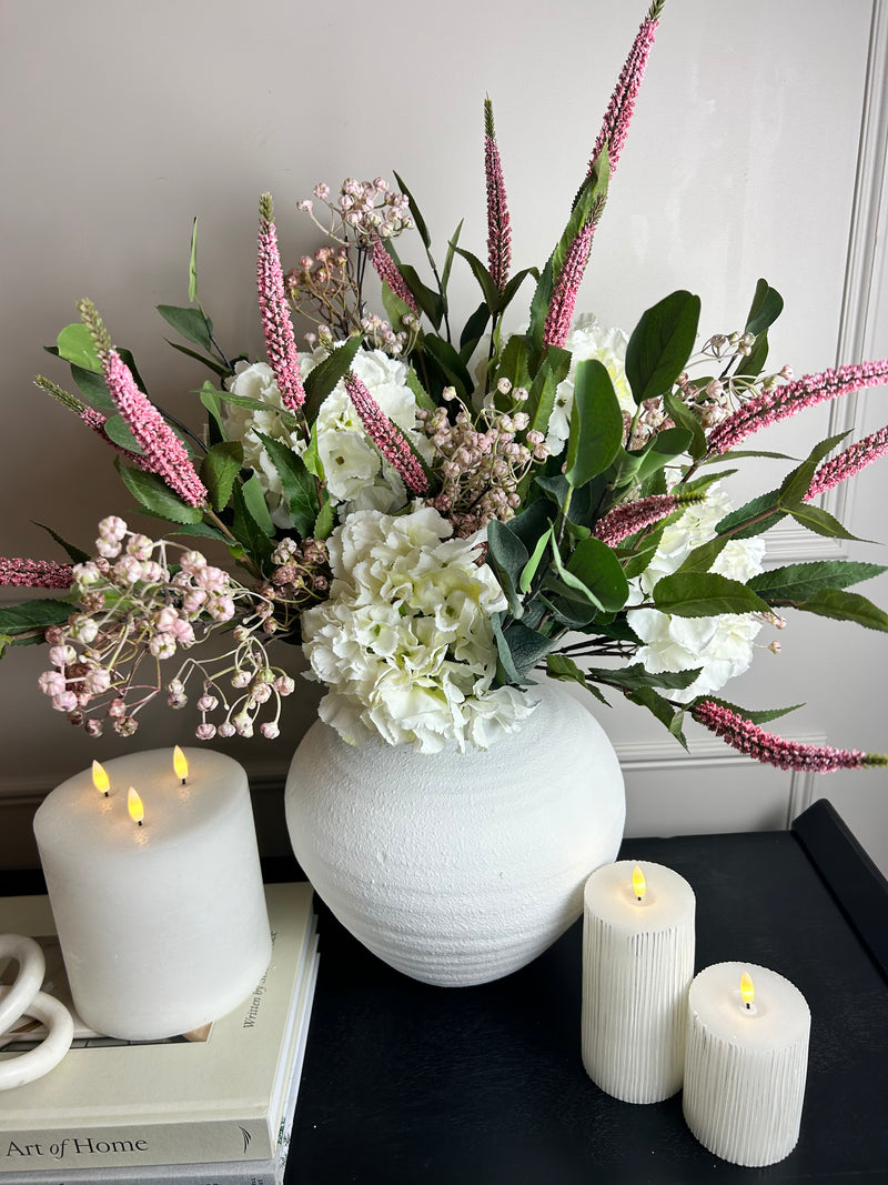 Bouquet arrangement 6 hydrangea eucalyptus pink Veronica pink Linus stem