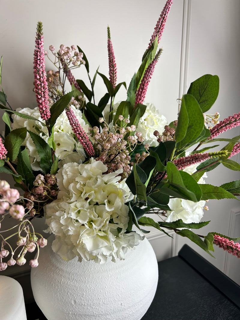 Bouquet arrangement 6 hydrangea eucalyptus pink Veronica pink Linus stem