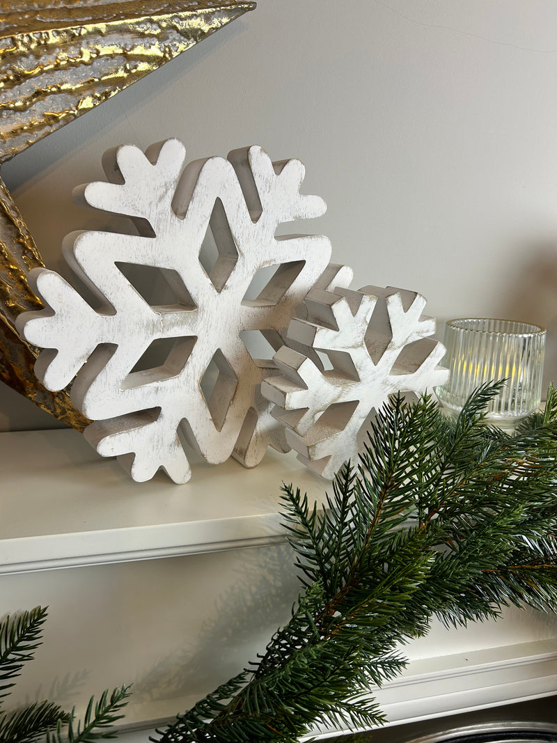 White chunky snowflakes 3 sizes