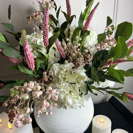 Bouquet arrangement 6 hydrangea eucalyptus pink Veronica pink Linus stem