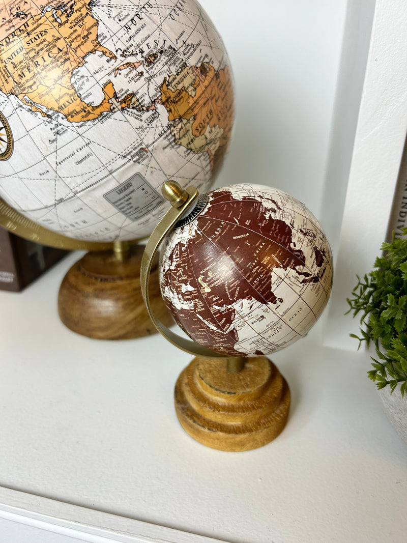 Wooden globe 2 colours 2 sizes