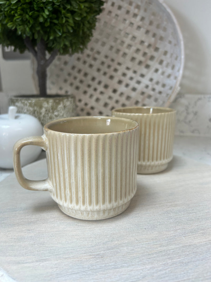 Set of 4 Ribbed reactive glaze mugs 2 styles