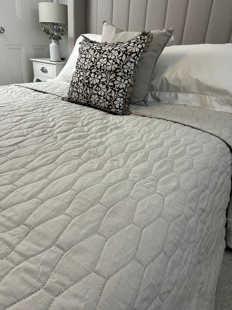 Linen look natural bedspread quilt 200x230cm