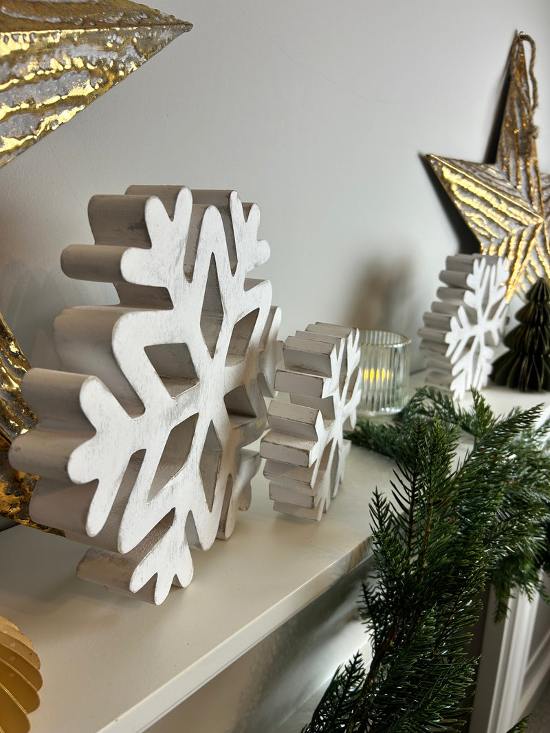 White chunky snowflakes 3 sizes