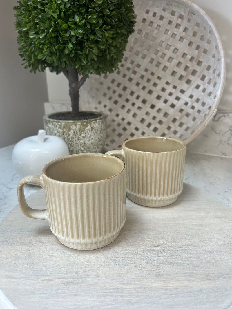 Set of 4 Ribbed reactive glaze mugs 2 styles