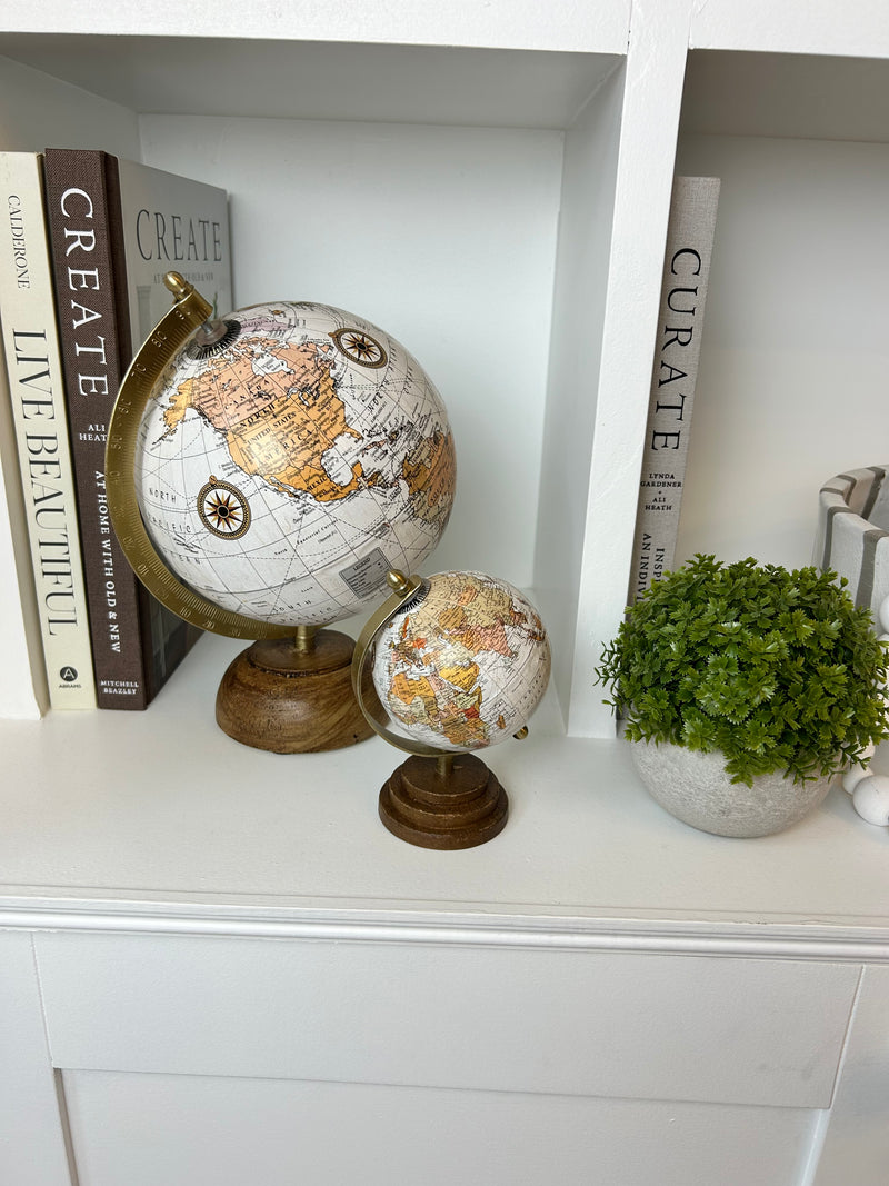 Wooden globe 2 colours 2 sizes