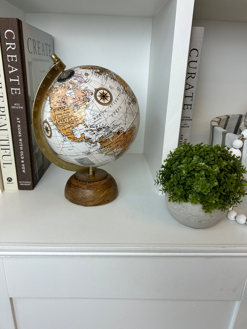 Wooden globe 2 colours 2 sizes