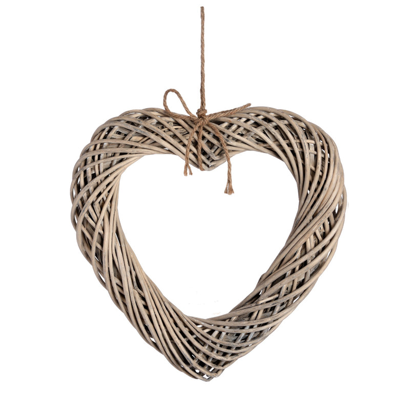 Wicker chunky heart with rope detail 50cm