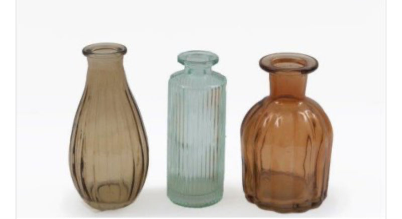 Set of 3 glass ribbed bottles