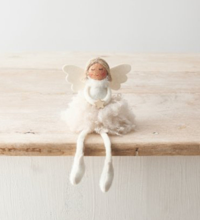 Sitting angels in fluffy skirt 2 colours