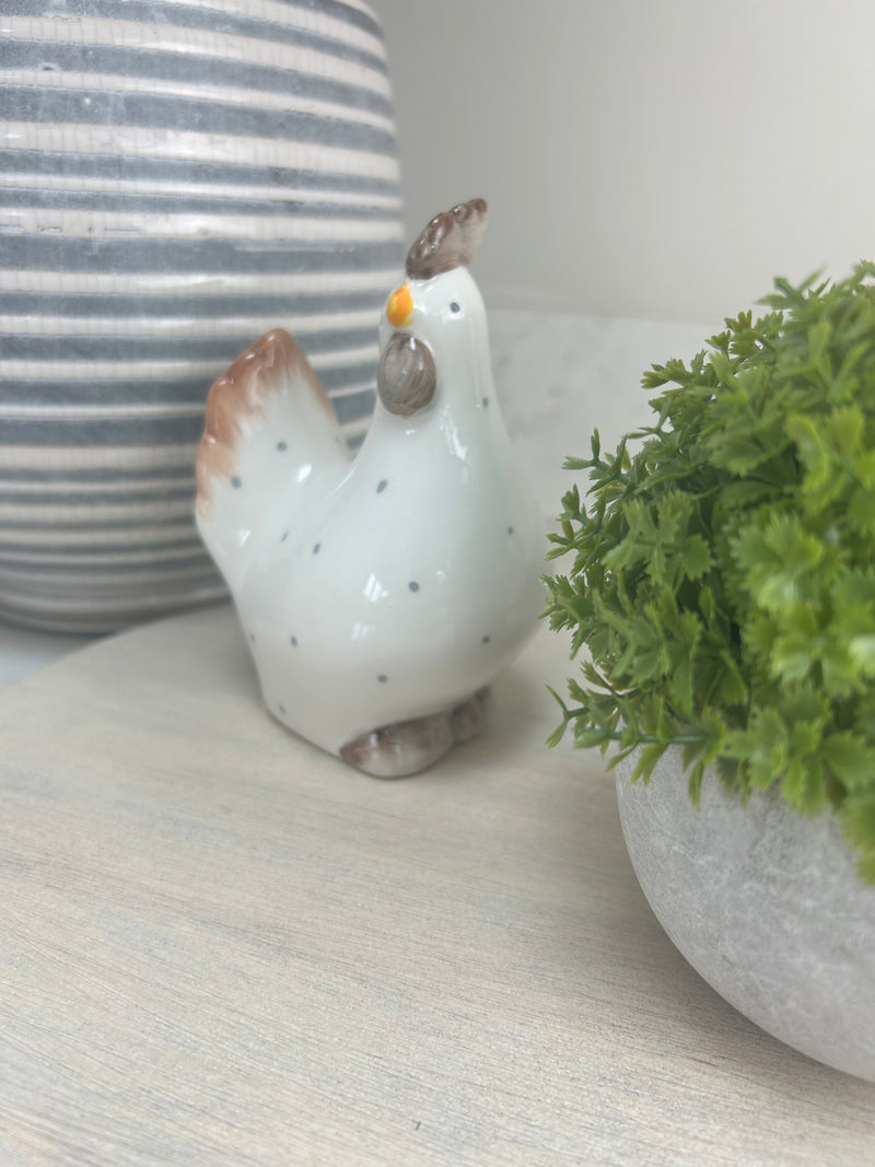 Dotty ceramic chicken 13cm