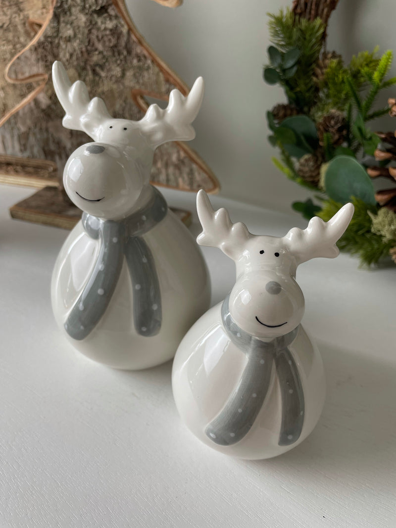 Store Seconds large round ceramic reindeer with scarf