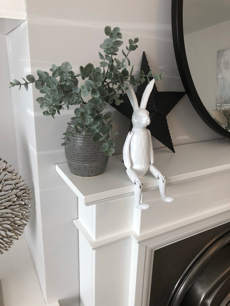 White jointed rabbit shelf sitter