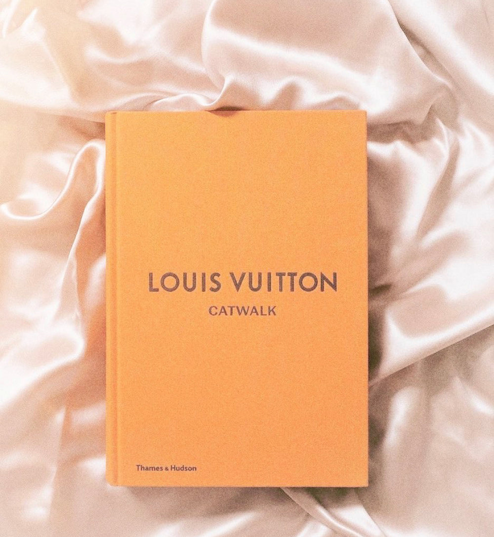 Louis Vuitton Gift Box LV Ribbon HUGE GIANT size  Louis vuitton gifts  Gift box Louis vuitton