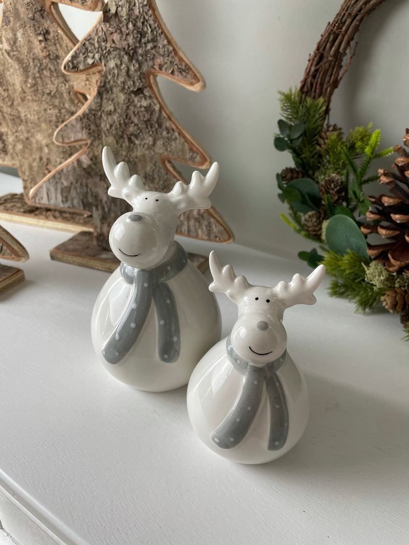 Store Seconds large round ceramic reindeer with scarf