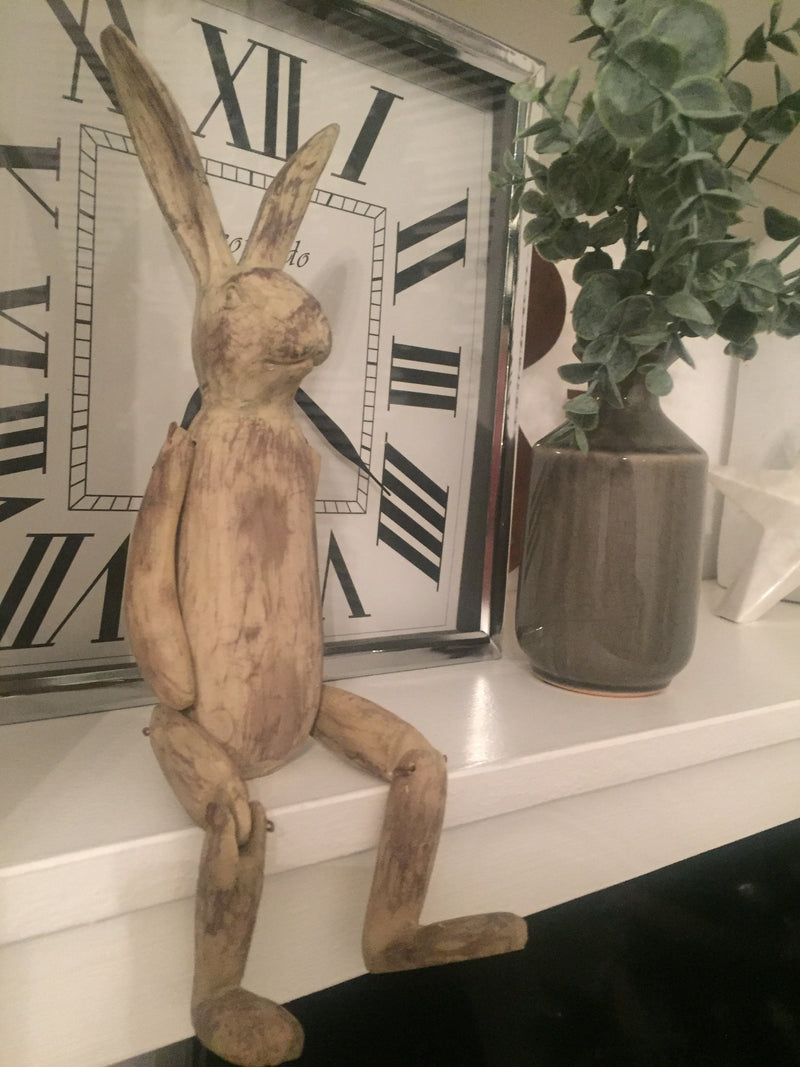 Brown jointed rabbit shelf sitter