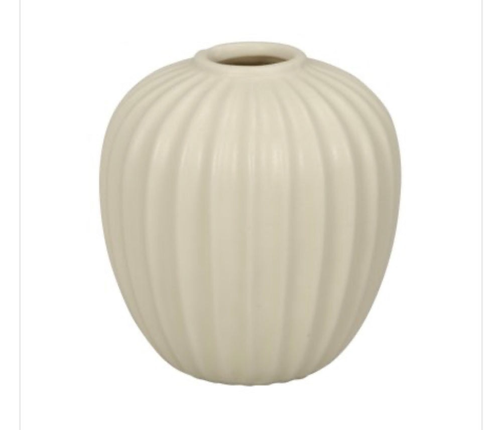 CosmoLiving by Cosmopolitan Ceramic Ribbed Vase, Set of 2 11
