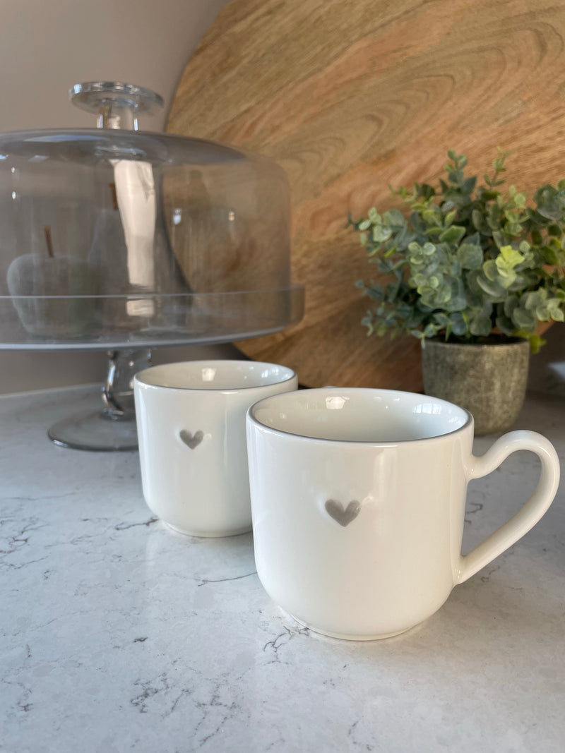 Set of 4 Grey Heart cup Mugs